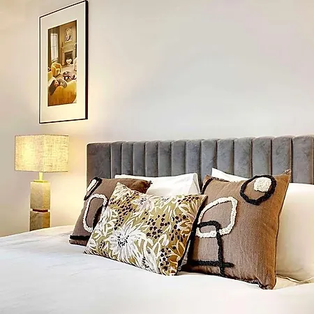 Elegant - 2bd6p - Avenue Montaigne