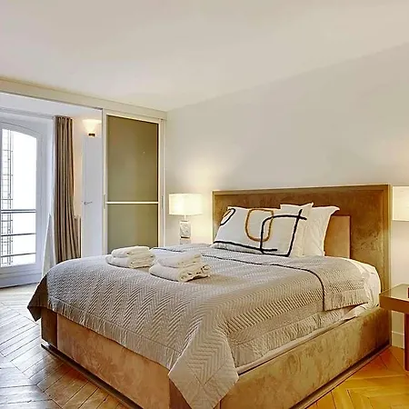Elegant - 2bd6p - Avenue Montaigne Paris