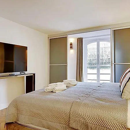 Elegant - 2bd6p - Avenue Montaigne